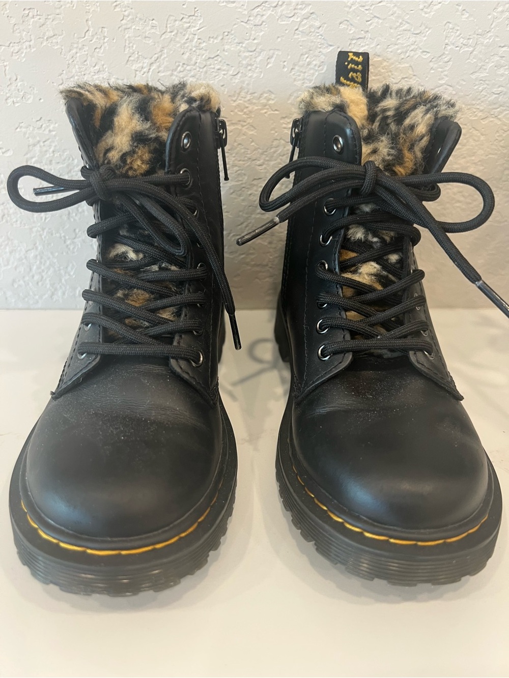 Dr. Martens kids Boot, 1460 Serena, Girls size US 13